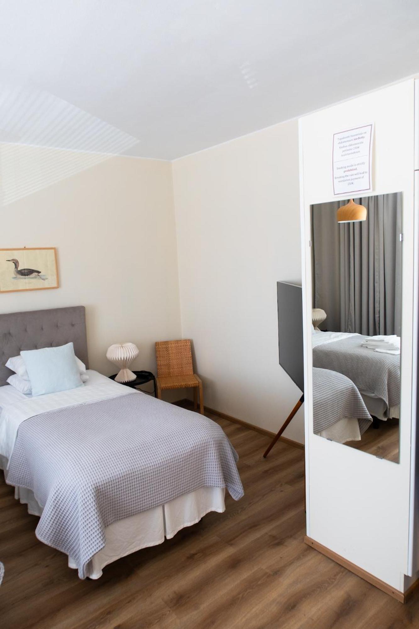 טמפרה Hotel Homeland מראה חיצוני תמונה